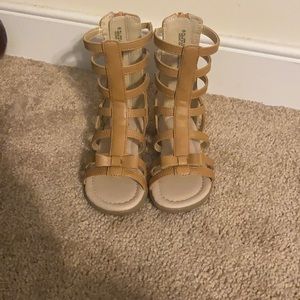 Gladiator sandals toddler size 6